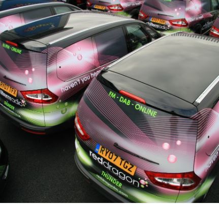 [42LF10700CG] LAMINADO FUNDIDO CAST MACTAC LF10700CG PARA TINTAS UV BRILLO 1.37X50 mts.